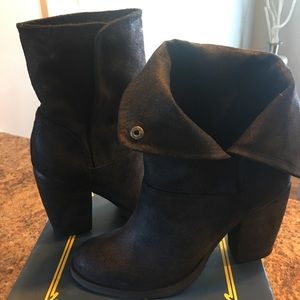 Black Size 8 Pull on Bootie